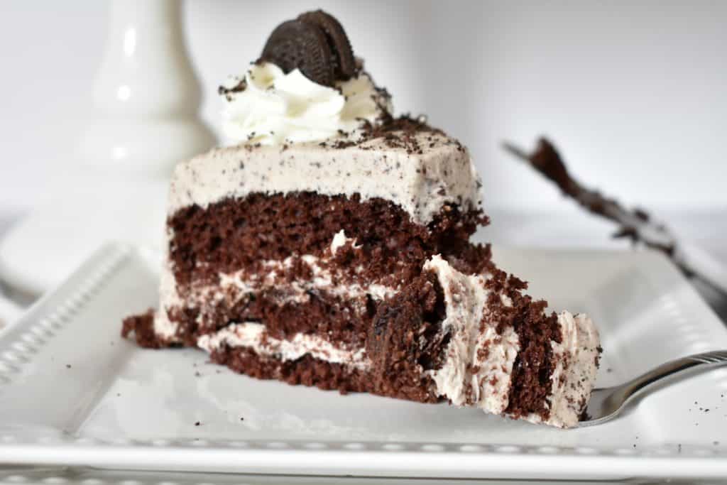 Cookies and Cream Cake Slice