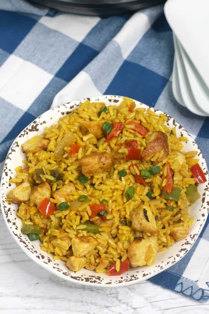 Instant Pot Arroz Con Pollo - Mama's On A Budget Perfect for dinner