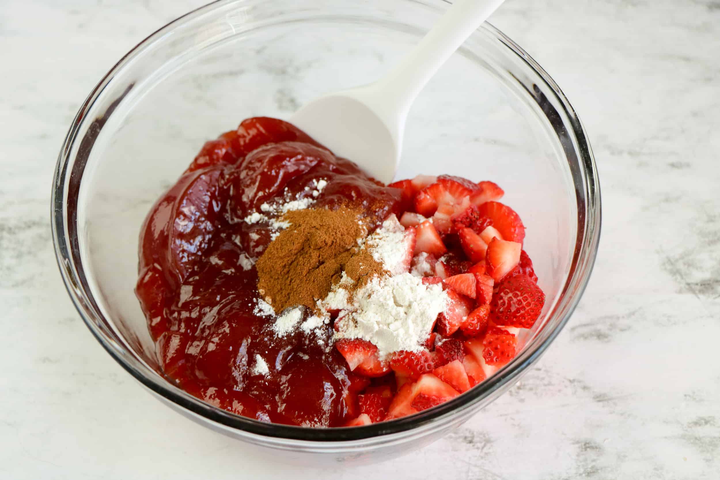 strawberries with flour in bowl