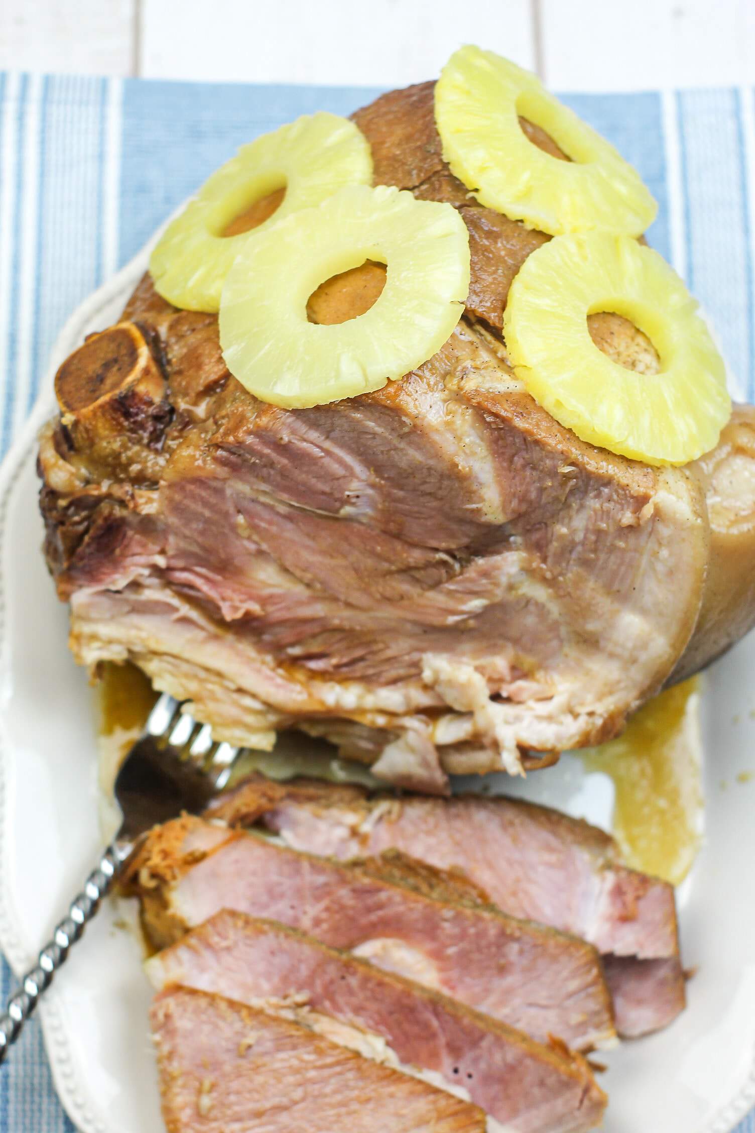 Whole Slow Cooker Glazed Ham