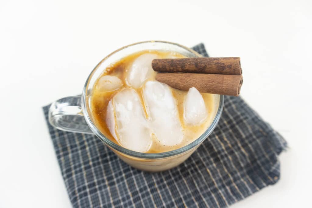 zoomed in image of a gingerbread white russian with ice