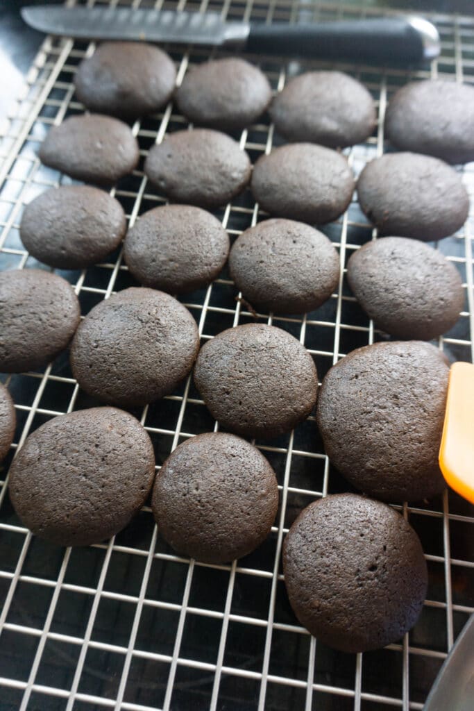 baked whoopie pies on a cooling rack