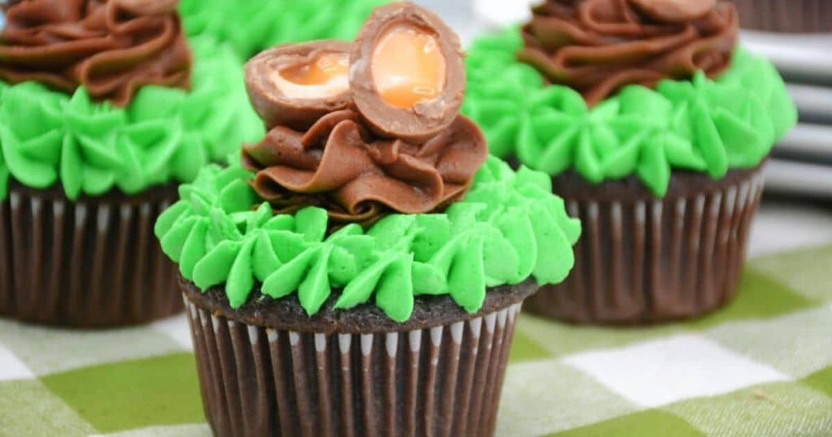 Cadbury Egg Cupcakes on a green napkin