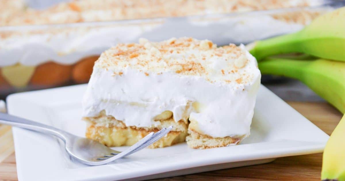 close up of a slice of no bake banana pudding