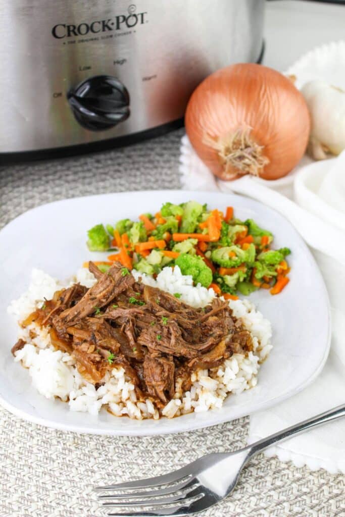 Slow Cooker Braised Steak and Onions - Mama's On A Budget