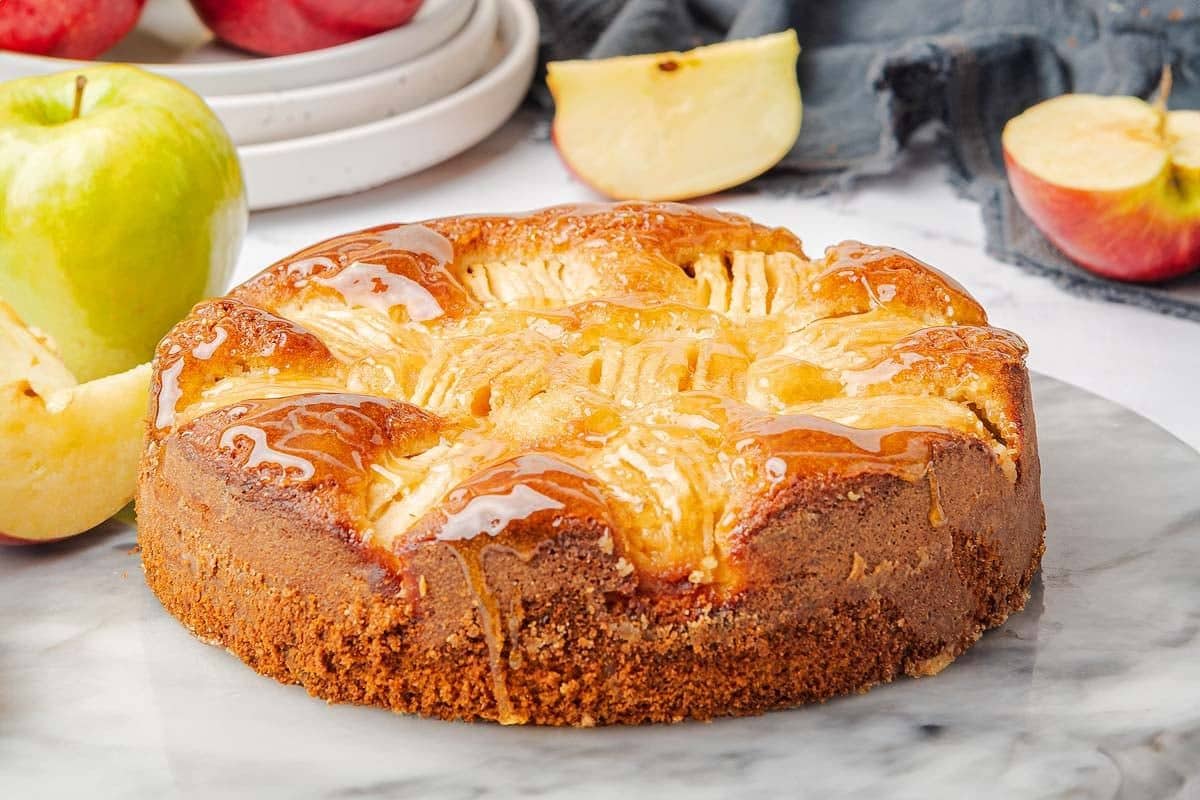 Apple Ginger Cake