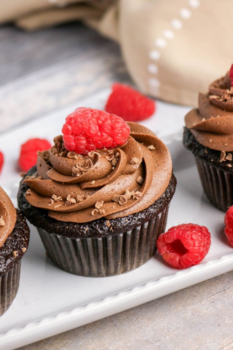 Chocolate Raspberry Cupcakes - Mama's On A Budget